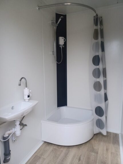 CONTAINER DOPPIO SANITARIO CON 2 CABINE - WC E DOCCIA